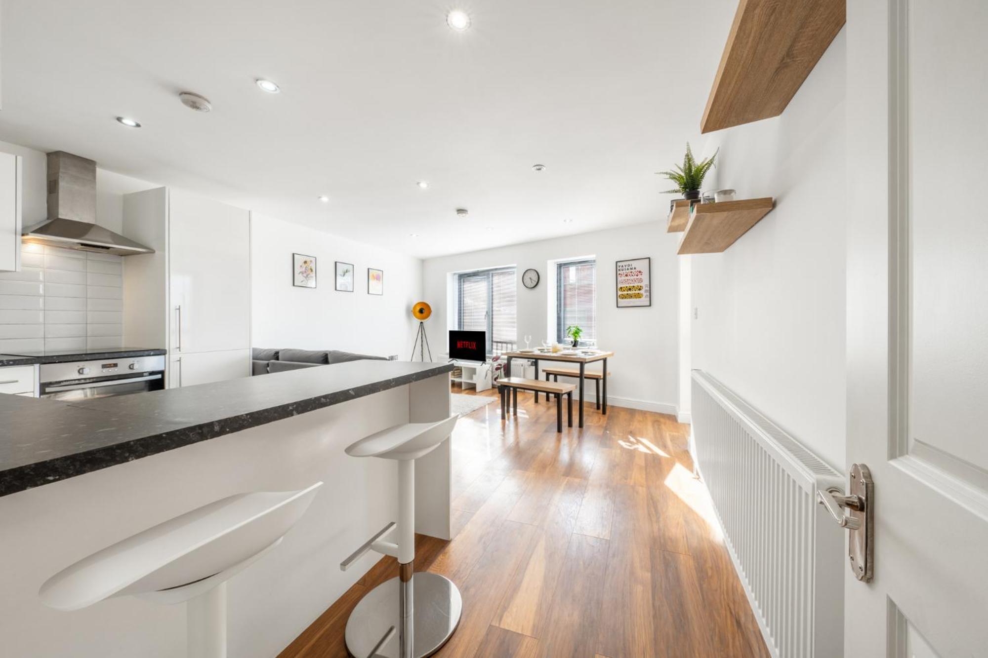 Central Watford Retreat By Hampton - Ideal For Contractors & Leisure Guests Apartment Exterior foto