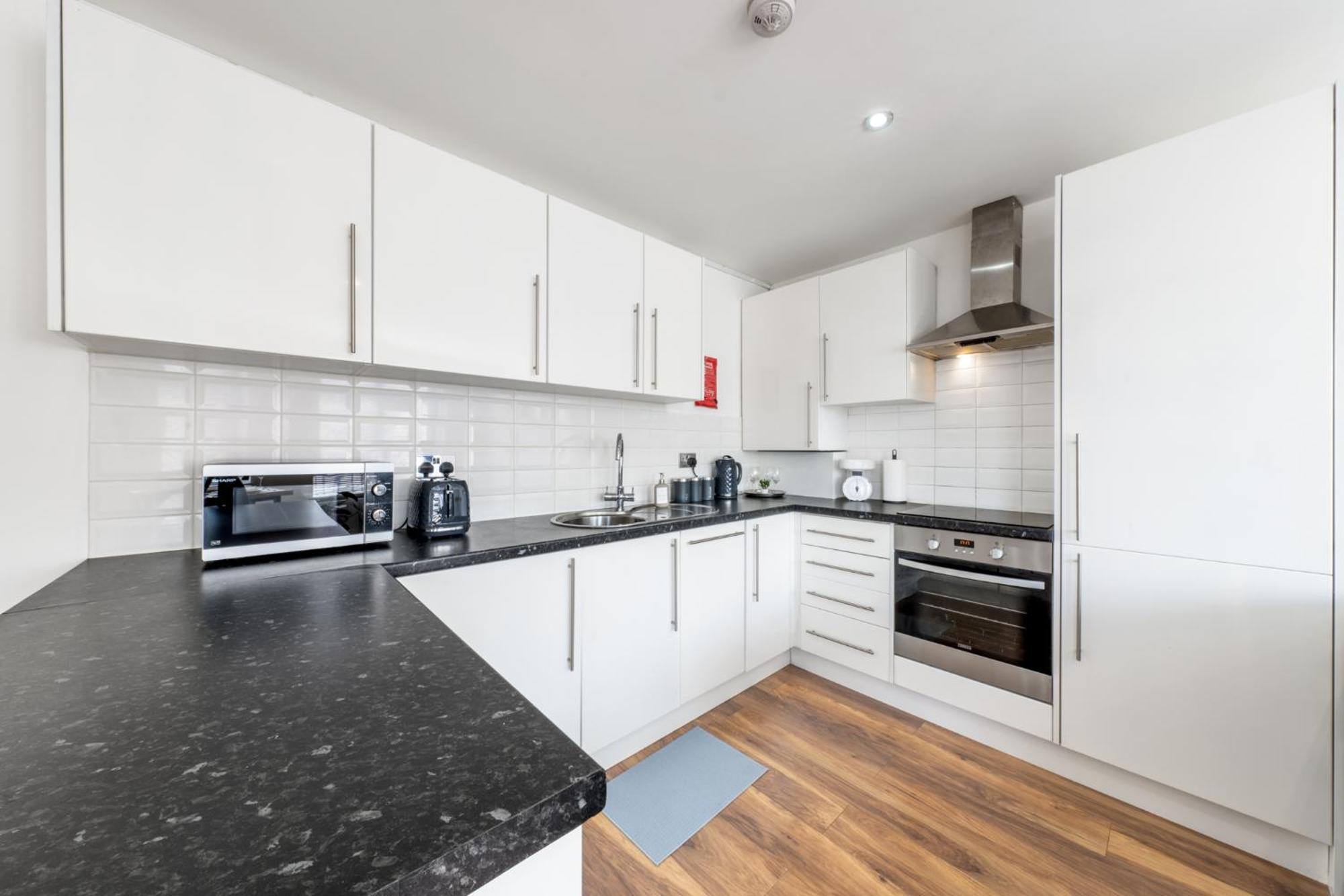 Central Watford Retreat By Hampton - Ideal For Contractors & Leisure Guests Apartment Exterior foto